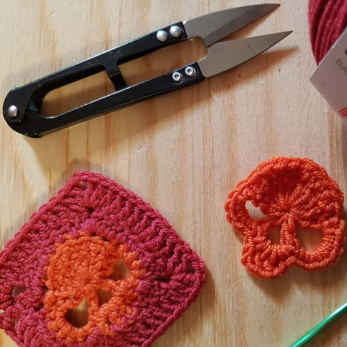 Skull Granny Square Crochet ¦ Halloween - Día Muertos ¦ Katia.com