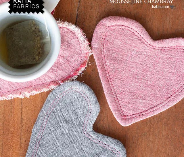 ♥ How to sew heart coasters for Valentine's Day - FREE PATTERN