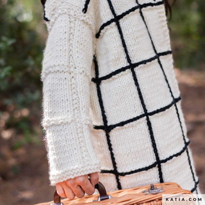 Damero Coat by @srtalylo Knitting Pattern - A/W - Easy - (5023-5)