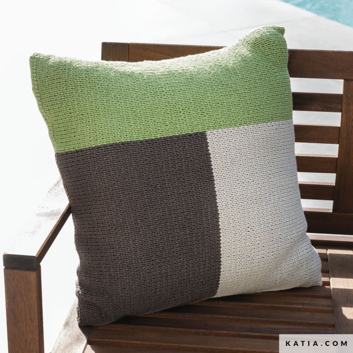 knitting-cushion